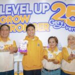 Kompak! Anang, Ashanty, dan Azriel Hermansyah Resmi Wisuda Bersama di UNAIR