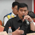 Warga Papua Barat Cerita Perjuangan Enam Tahun Menyeberangi Sungai Demi Akses Jalan