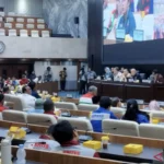 Warga Papua Barat Cerita Perjuangan Enam Tahun Menyeberangi Sungai Demi Akses Jalan