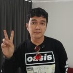 Kenangan Haru Arie Untung tentang Sepatu Kotor Sang Ayah